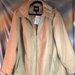Camel colored‎ Tower London Fog winter coat. 64% wool 1X. 52” chest  130